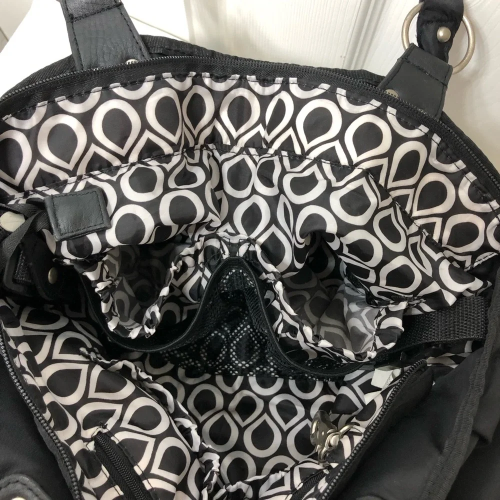 Carter's Nylon Black Multi Pocket Large Size Shoulder Diaper Bag & Changing Pad - Picture 13 of 16